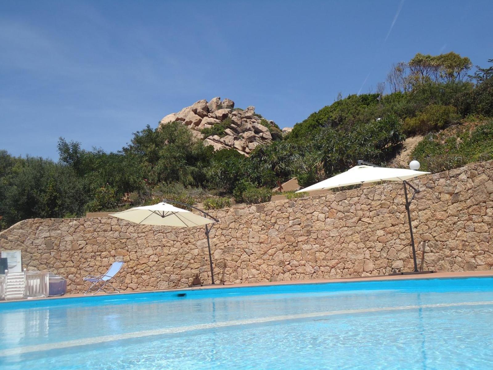 Villini Cala Del Sole - Infinityholidays Costa Paradiso Exteriör bild